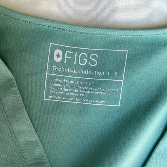 Figs Green Boxy Short Sleeve Tee - Picture 4 of 8